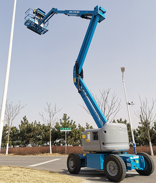 曲臂型高空作業(yè)平臺 Z-45/25J DC